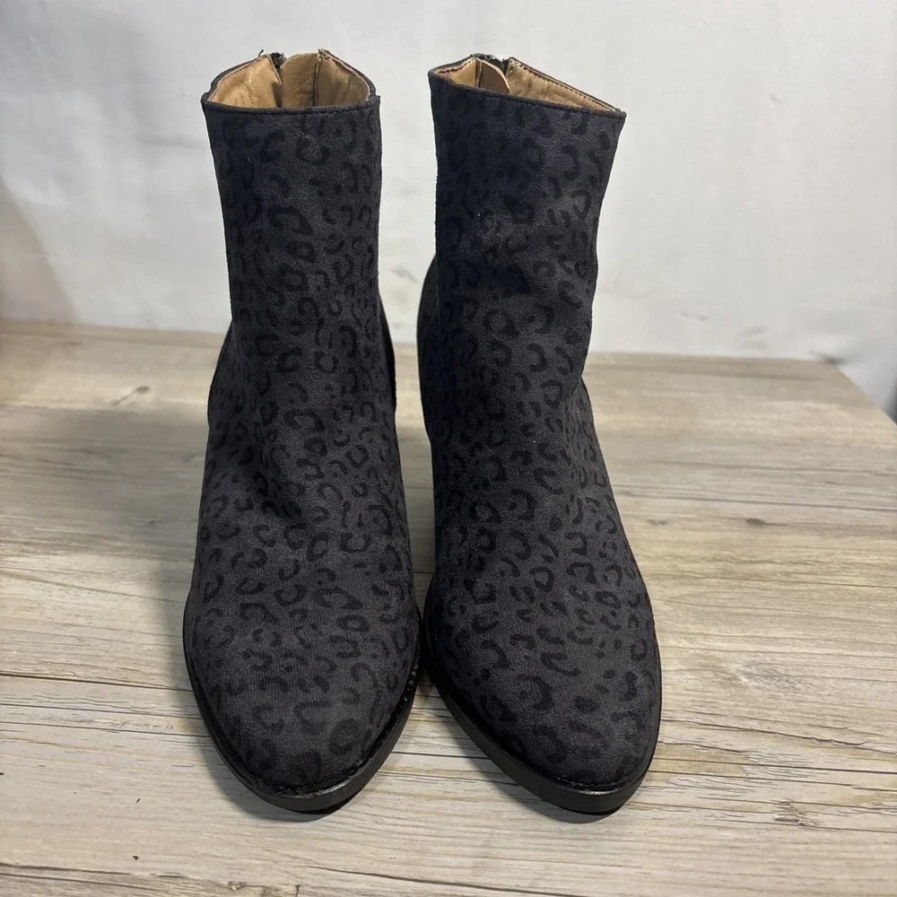Vintage Havana Black Cheetah 6.5 Rook Trendy Ankle Boot Rear Zip